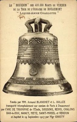 O "Bourdon" dos 400.000 mortos de Verdun — Torre do Ossuário de Douaumont — editor não visível