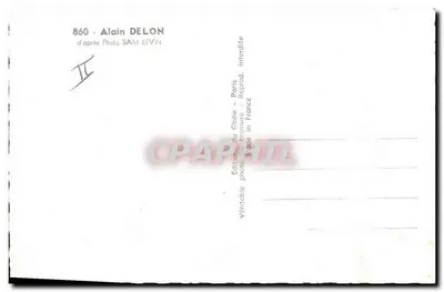 Alain Delon — foto de estúdio — Edição do Globe, Paris — Verso