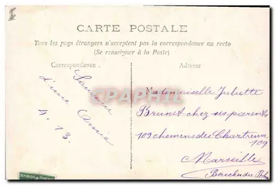 Mulher com cesta de legumes — 1º de Abril — editor F.GOSTES, número de série não visível — Verso