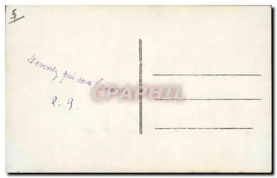 Mulher vestindo um vestido verde segurando peixes decorativos — editor desconhecido, série não identificada — Verso