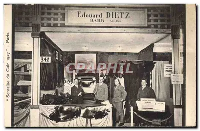 Exposition de cuir à Paris — Stand Edouard DIETZ, Barr (Bas-Rhin) — Semaine du Cuir 1927
