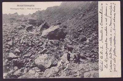 Kartka pocztowa z St. Lucii Lucie z wartością 2*1/2d EVI zatwierdzona w Castries 08 dla Paryża, Francja, odwrotna strona: Montage pelee — Rewers