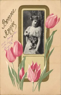 Femme en robe à volants — tulipes roses — éditeur Angeléo, n° 2