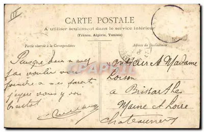 Jeune femme de St-Gilles-destinaire — en costume traditionnel, debout près d'une chaise — éditeur : Vallée des Drailles, n° 683 — Rewers