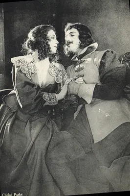 Os Três Mosqueteiros — segundo Alexandre Dumas pai e Auguste Maquet — editado por Pathé Consortium Cinéma