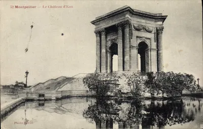 Montpellier — O Castelo da Água — Foto Merilh
