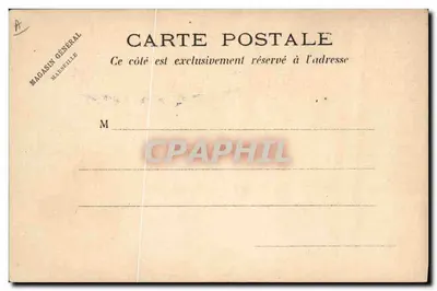 सर्बिया — ध्वज और परंपरागत वस्त्र में एक महिला — Magasin Général, Mainseille — पीछे