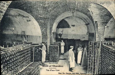 View of a Cellar — Moët et Chandon — Phot. Em. Cheque, Imp.-Edit., Epernay