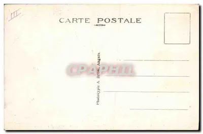 Le Pouliguen (Loire-Inf.) — Grupo de Paludiers em trajes de festa. A. B. — Verso