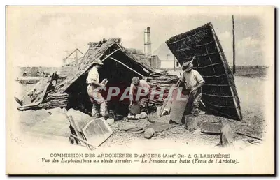 Vista das explorações no século passado — Le Fendeur sobre a colina (Fente de l'Ardoise) — Comissão das Telhas de Angers (Antigo Ch. & G. Larivière)