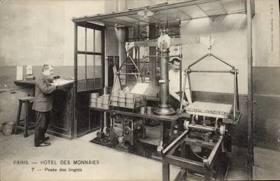 PARIS — HOTEL DES MONNAIES — Wiegen von Barren