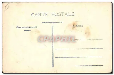 Bambina che ammira un pulcino — scena nella chiesa di Sainte-Croix a Parigi — editore non visibile — Verso