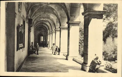Palácio de Justiça — O Claustro — Imp. Lévy, Paris