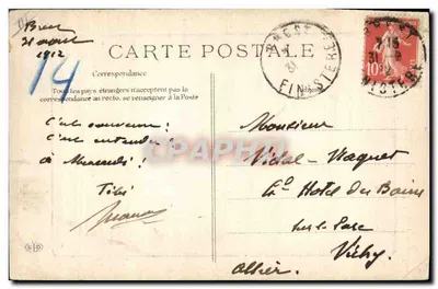 Traje do Domingo em Pont-Aven — Na Bretanha — Editor não identificado — Verso