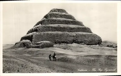 Sakkara — A Pirâmide em Escalões — edição Landrocks