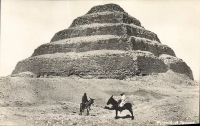 Pirâmide de Saqqarah — Egito — 28