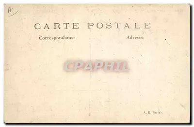 Arras después del bombardeo — Automóvil militar destruido por una granada — Plaza del Mercado — A. R. — Reverso