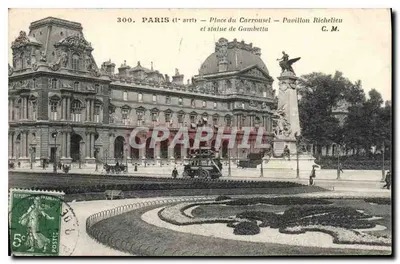 Paris (1er arrt) — Place du Carrousel — Pavillon Richelieu et statue de Gambetta — C. M. n°300