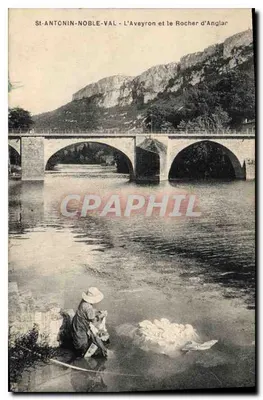 St-Antonin-Noble-Val - O Aveyron e o Rocher d'Anglar — editor não visível