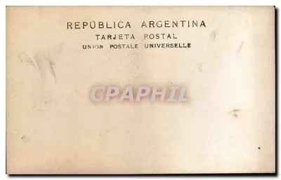 Familie vor einer wellenförmigen Zaun — Argentinien — Tarjeta Postal Universelle — Rückseite