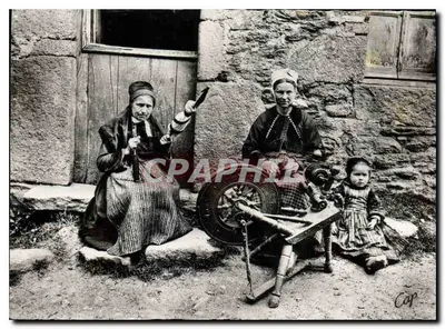 Cenas e Tipos bretones — Teceuses de Faouët (Morbihan) — editor Cap