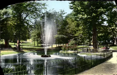 Vichy — Ses magnifiques Parcs — Éditeur Elcée, n° 2786