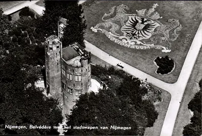 Nijmegen, Belvédère com o brasão da cidade — KIM AEROFOTO, no. 19245