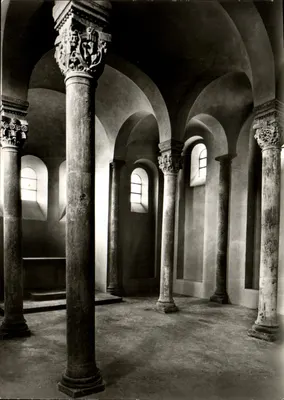 Paderborn - Capela Bartholomäuskapelle — Construída em 1017 pelos construtores bizantinos — Klocke Verlag, W 39