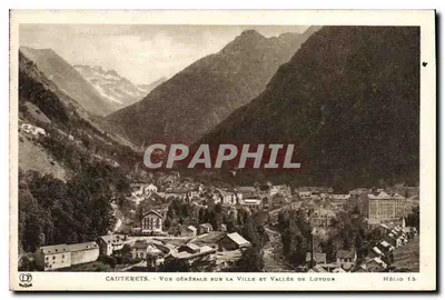 Cauterets - Ogólny widok miasta i doliny Lutour — Hélios 15