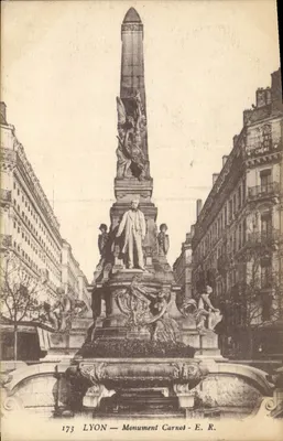 LYON — Monument Carnot — E. R. — n° 173