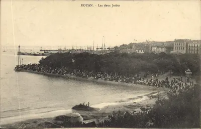 Royan - Dwie jetée — widok portu i plaży
