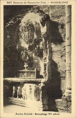 Arredores de Palavas-les-Flots — Maguelone — Antigo Bispo — Sarcófago do século VI