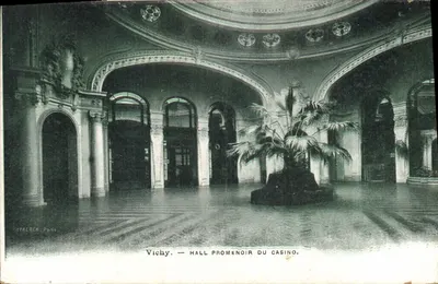 Vichy — Hall promenoir do cassino — Staerck, Paris