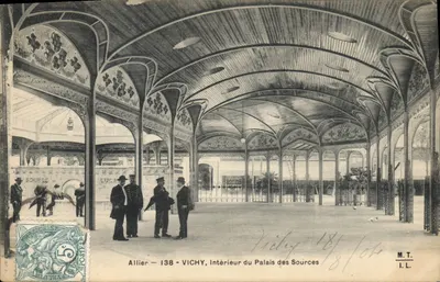 Vichy — Intérieur du Palais des Sources — Allier — 138 — M.T. I.L.