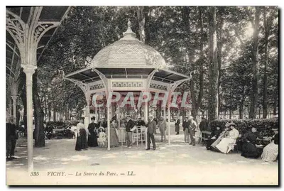 Bilhete postal antigo Fonte do Parque de Vichy