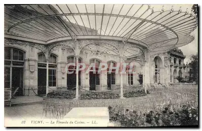 Vichy — A Veranda do Casino — LL. — n°32