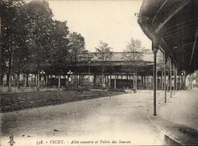 Vichy — Avenida coberta e Palácio das Fontes — editor Vichy, n° 358