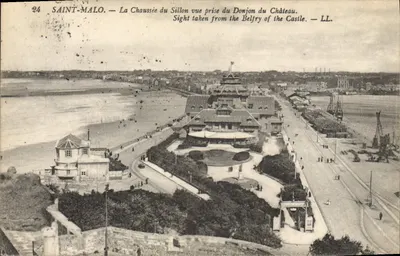 SAINT-MALO — Widok Chaussée du Sillon z donjonu zamku — LL.
