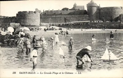 Saint-Malo — Wielka Plaża i Zamek — LL