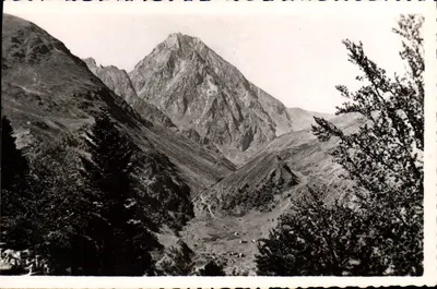 Pic du Midi de Bigorre & Col du Tourmalet — View from the Tourmalet Road — Éditions Auxili, Bagnères-de-Bigorre