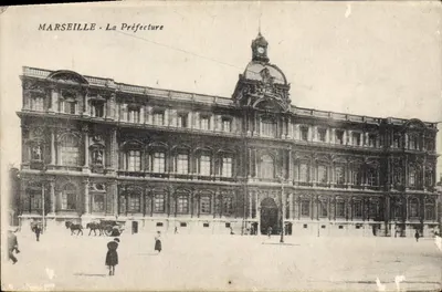 Marseille - A Prefeitura — editor desconhecido, número de série não visível