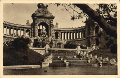 O Palácio Longchamp — Marselha (B.-du-R.) — Les Éditions d'Art YUGUI, Paris