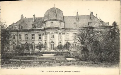 TOUL - O Hotel de Ville (antigo Convento) — Edição C Pique