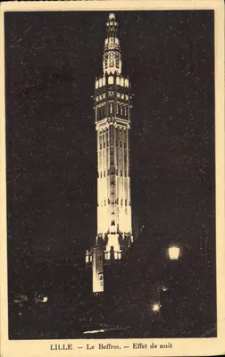 LILLE — A Torre da Igreja — Efeito noturno
