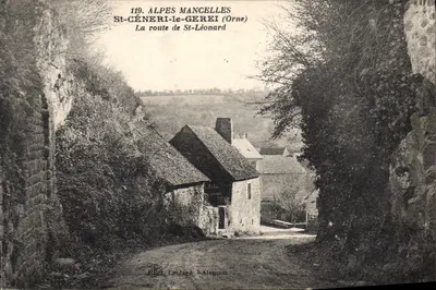 St-Céneri-le-Gérei (Orne) — A estrada de St-Léonard — Editor: Fot. Crolard - Alençon, n°119