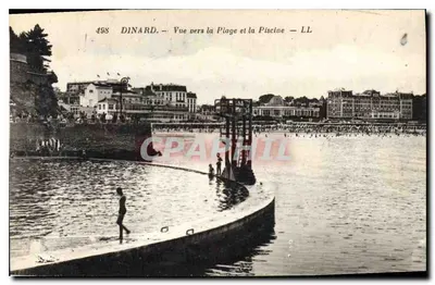 Dinard — Vista para a Praia e a Piscina — LL