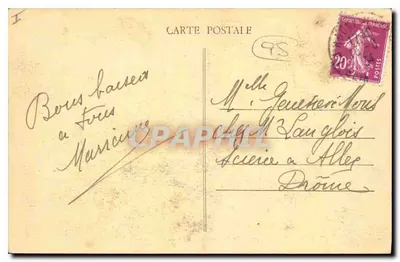 Haute-Isle, perto de Gasny — O Monumento aos Mortos e os vitrais da Igreja Subterrânea — editor não visível — Verso