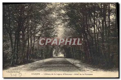 ÉCOUEN — Castelo da Legião de Honra — Avenida da Princesa