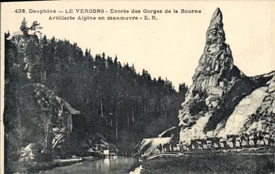 LE VERCORS — Entrada das Gorges da Bourne — Artilharia Alpina em manobra — E.R.