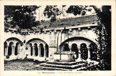 मॉंटमाजूर — क्लोइस्टर के गलियारा - कुएं — फोटो जॉर्ज, अर्लेस